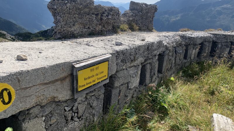 Trincea della Grande Guerra sulla linea del Pal Piccolo